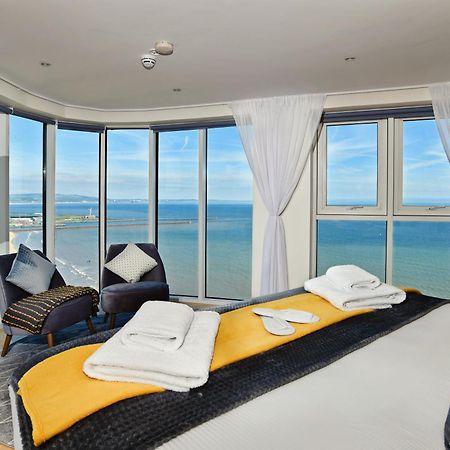 Just Stay Wales - Meridian Quay Penthouses Свонсі Екстер'єр фото