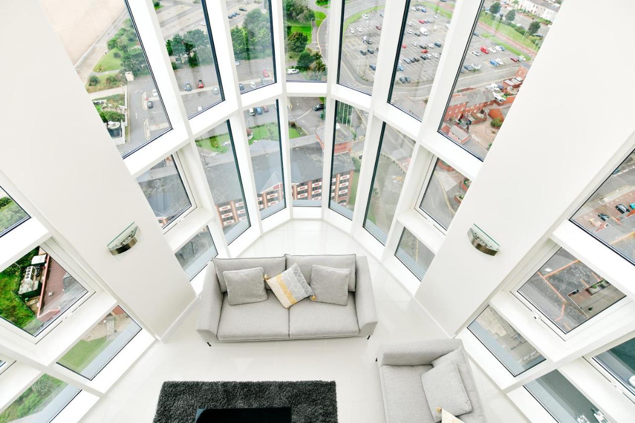 Just Stay Wales - Meridian Quay Penthouses Свонсі Екстер'єр фото