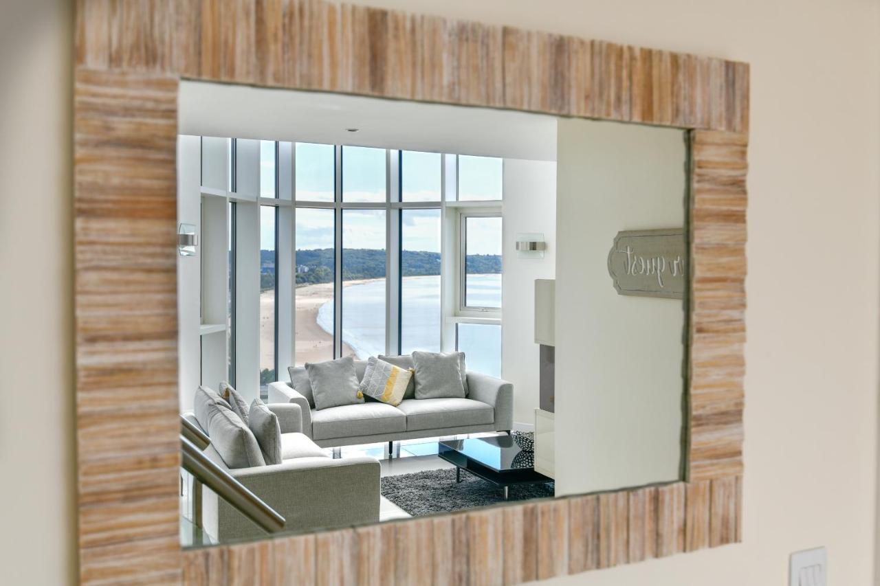Just Stay Wales - Meridian Quay Penthouses Свонсі Екстер'єр фото