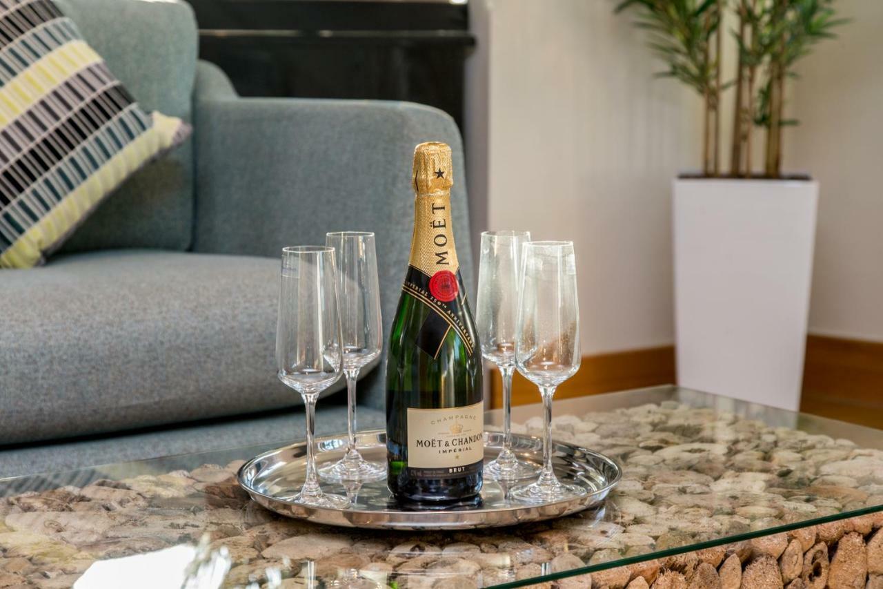 Just Stay Wales - Meridian Quay Penthouses Свонсі Екстер'єр фото
