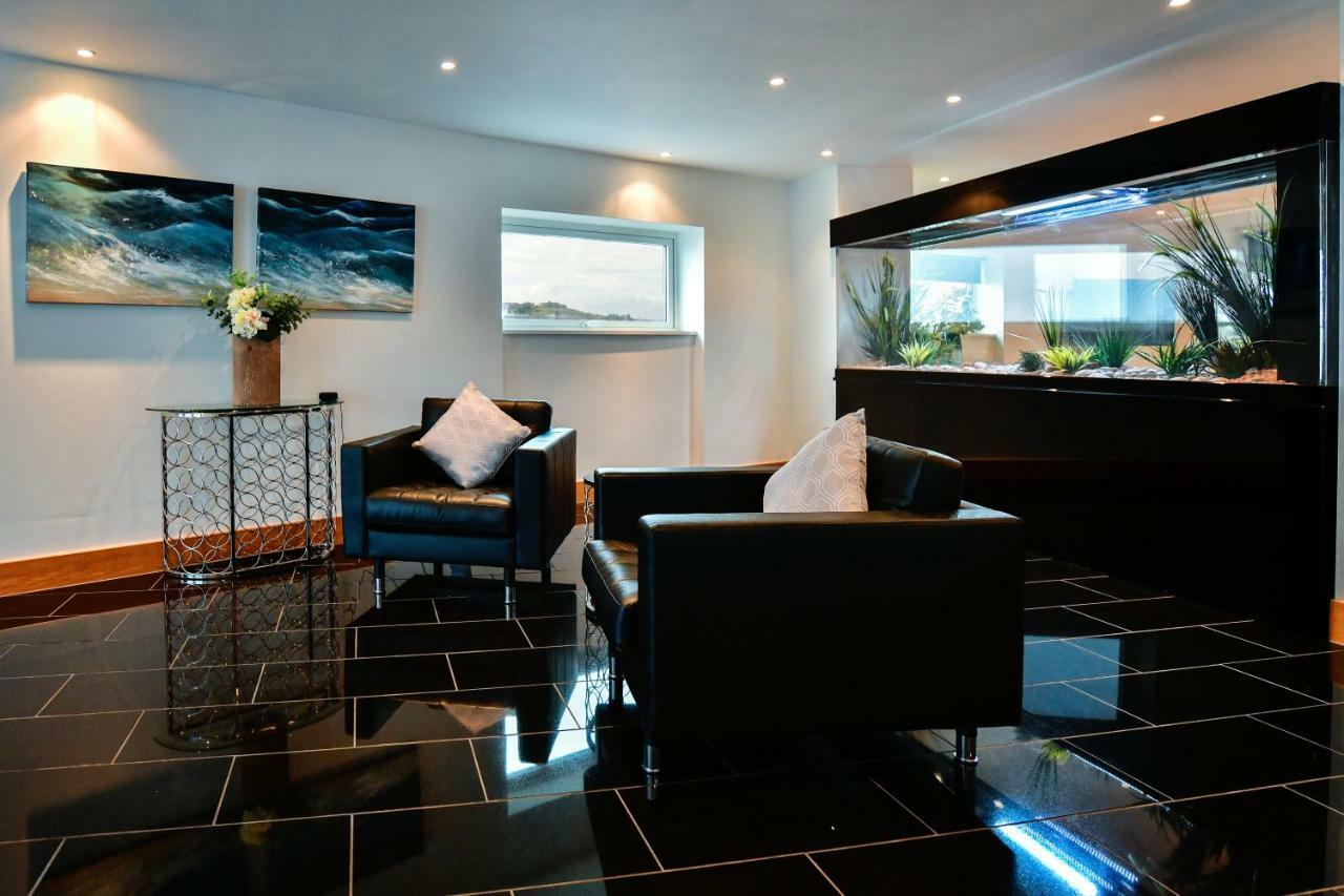 Just Stay Wales - Meridian Quay Penthouses Свонсі Екстер'єр фото